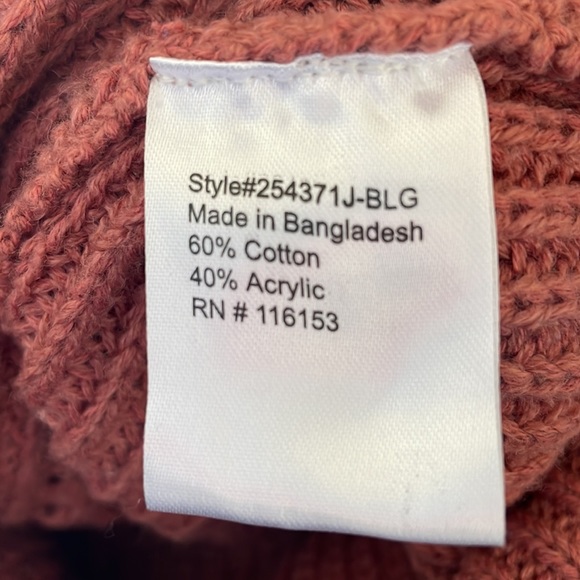 Poof Double V Neck Chunky Cropped Sweater - Picture 6 of 6